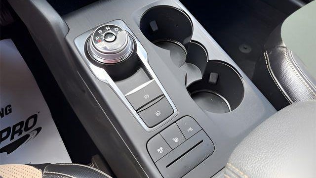 2021 Ford Escape Hybrid Titanium