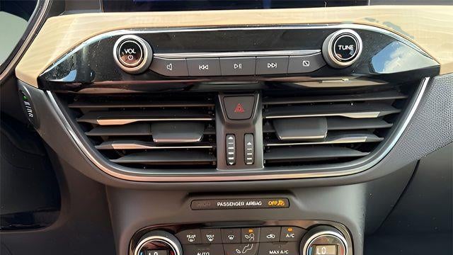 2021 Ford Escape Hybrid Titanium