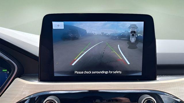 2021 Ford Escape Hybrid Titanium