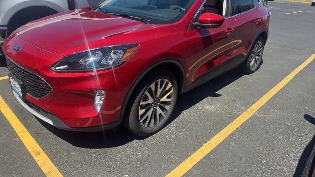 Preowned 2022 Ford Escape Hybrid Titanium for Sale