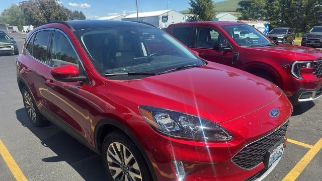 2022 Ford Escape Hybrid Titanium