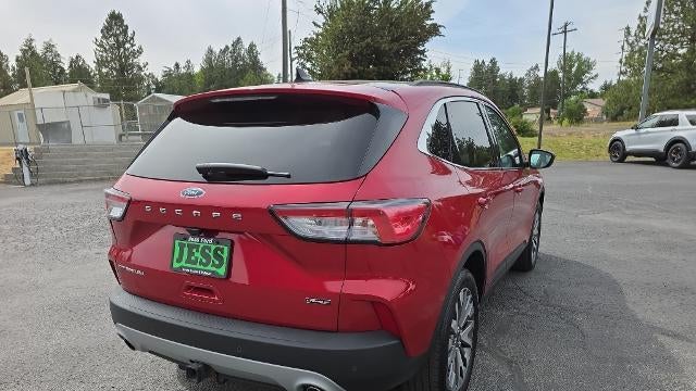 2022 Ford Escape Hybrid Titanium