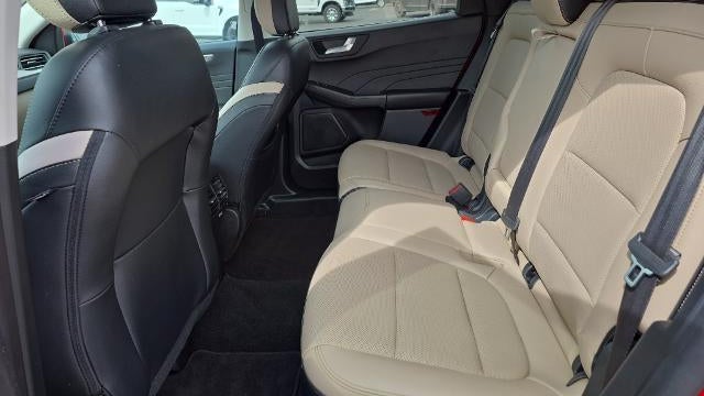 2022 Ford Escape Hybrid Titanium