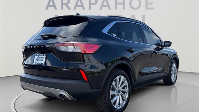 2022 Ford Escape Hybrid Titanium