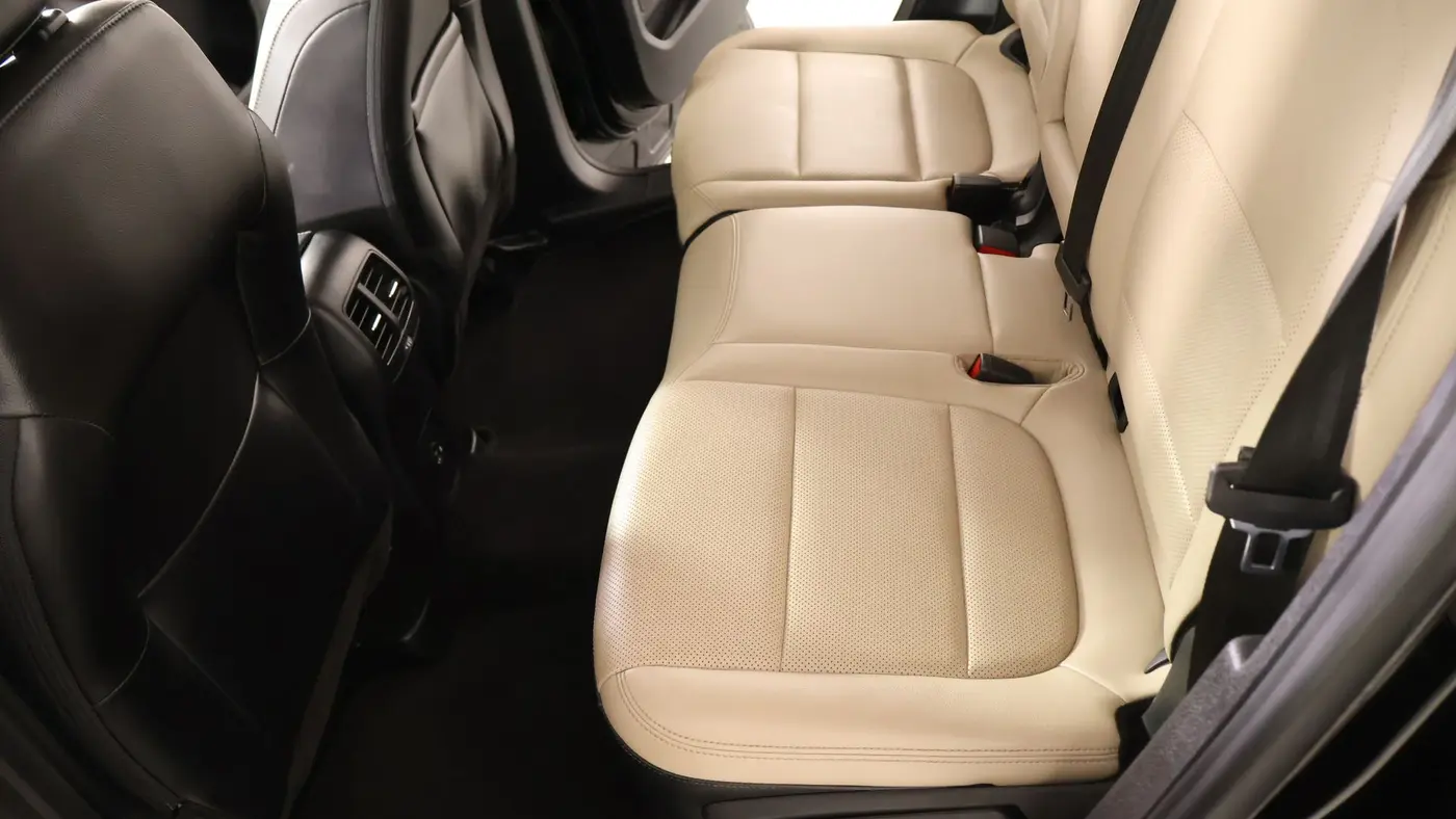 2022 Ford Escape Hybrid Titanium