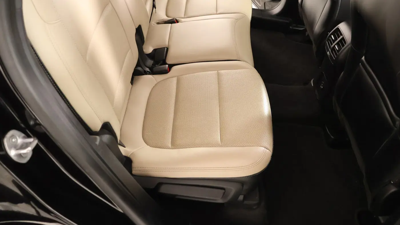 2022 Ford Escape Hybrid Titanium
