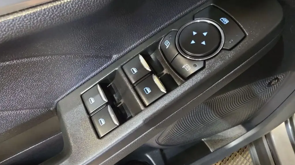 2021 Ford Escape Hybrid Titanium