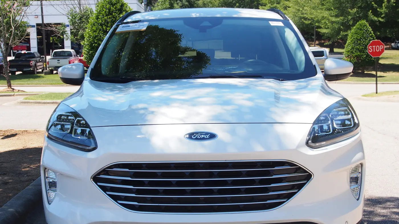 2022 Ford Escape Hybrid Titanium