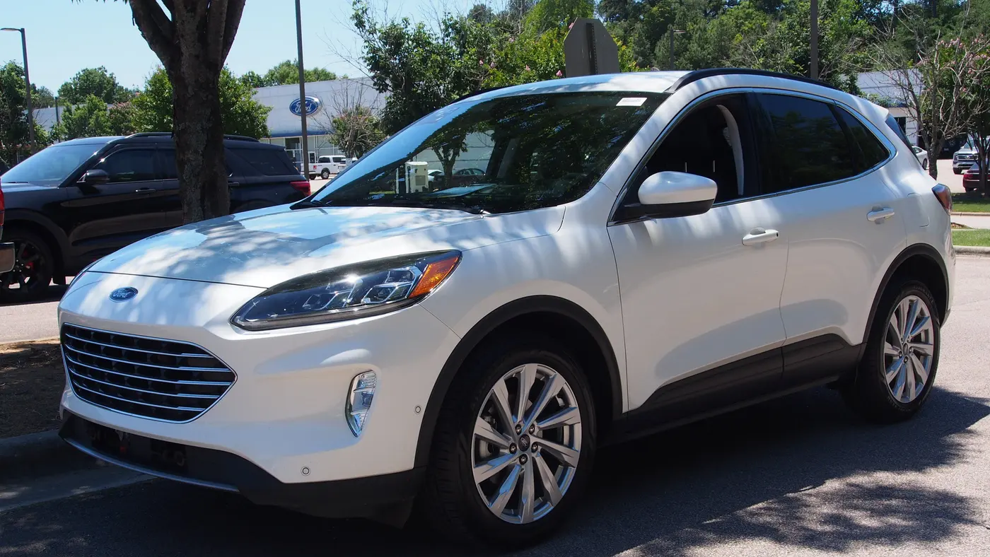 2022 Ford Escape Hybrid Titanium