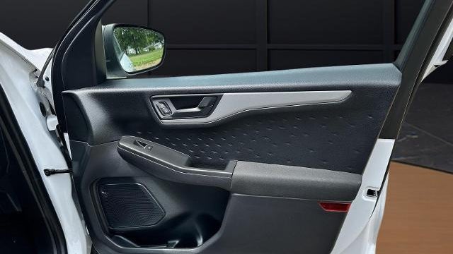 2020 Ford Escape S
