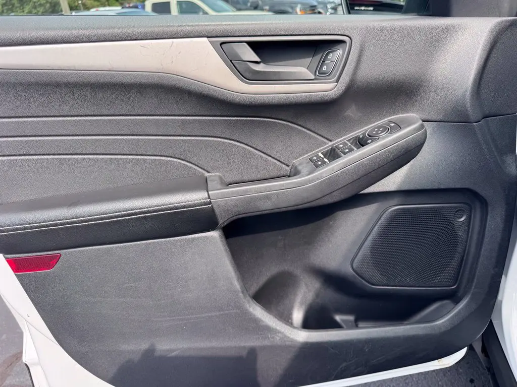 2022 Ford Escape - $18,569