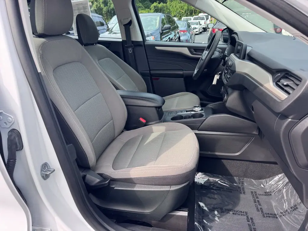 2022 Ford Escape - $18,569