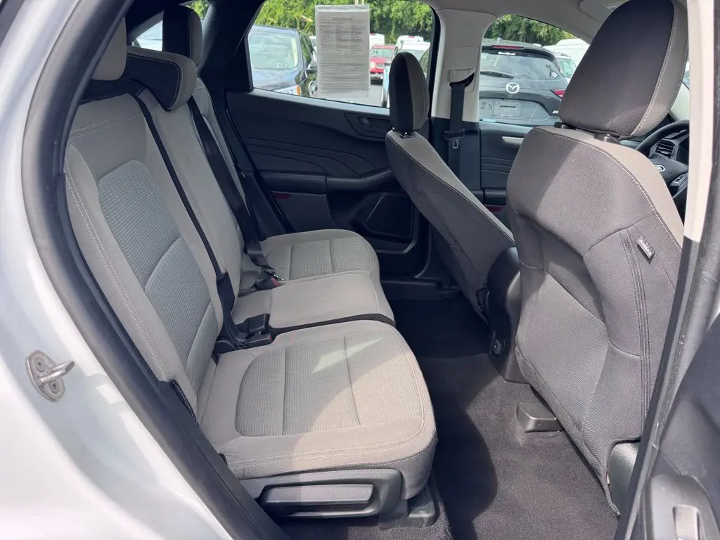 2022 Ford Escape - $18,569