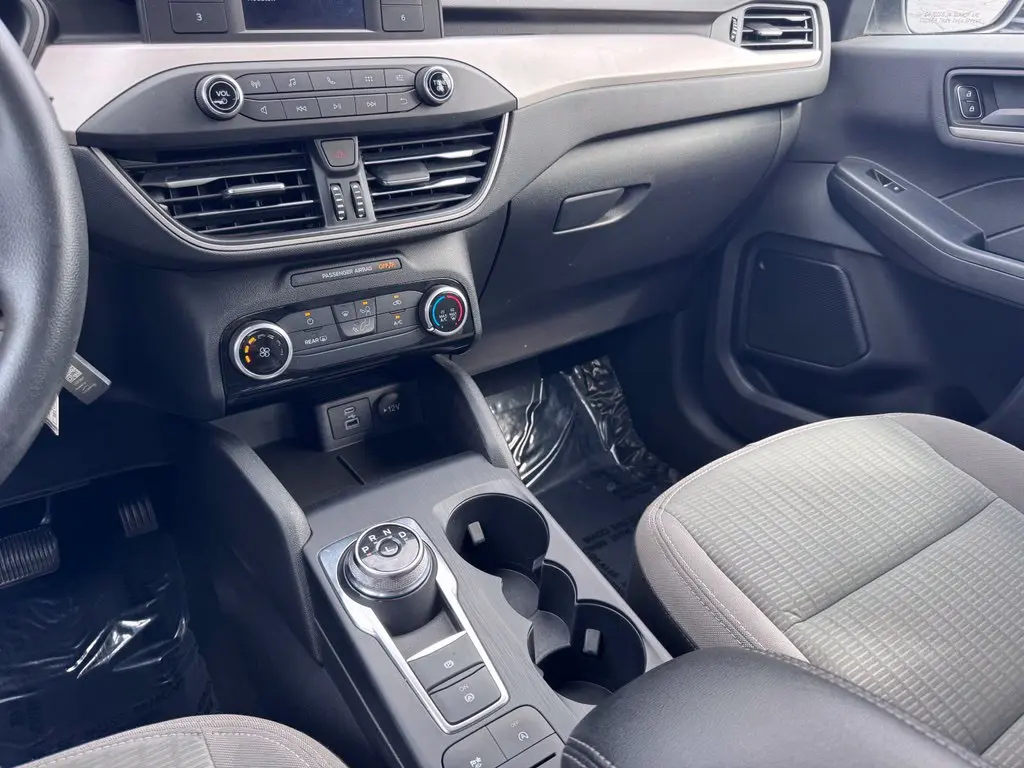 2022 Ford Escape - $18,569