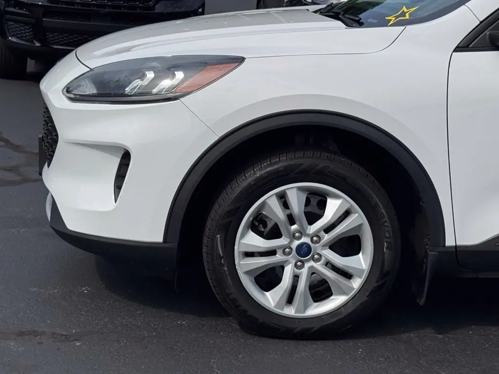 2022 Ford Escape - $18,569