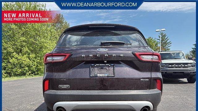 2023 Ford Escape Base