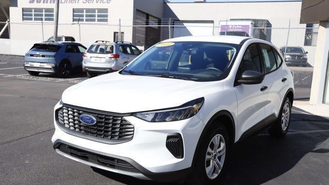 2023 Ford Escape Base