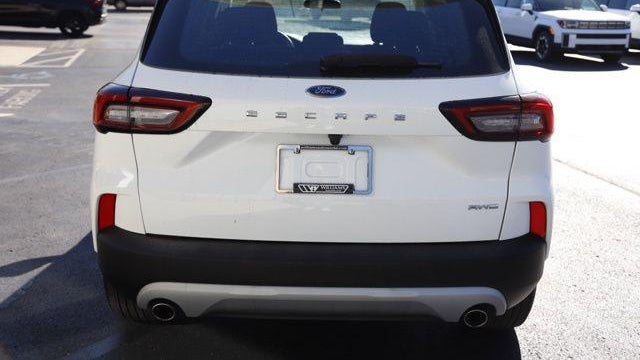 2023 Ford Escape Base