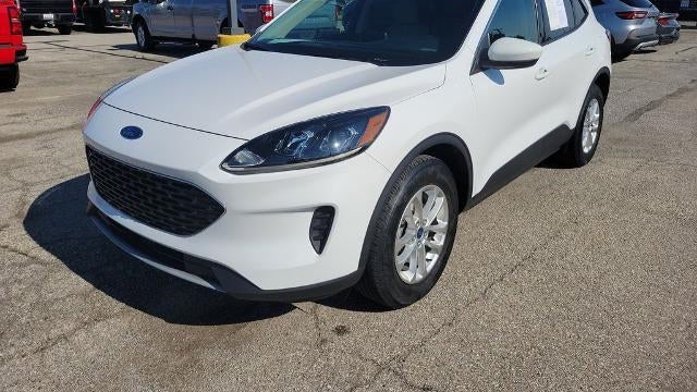 2020 Ford Escape SE