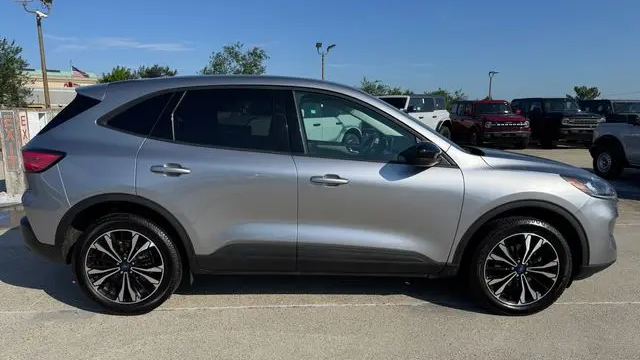 2021 Ford Escape SE