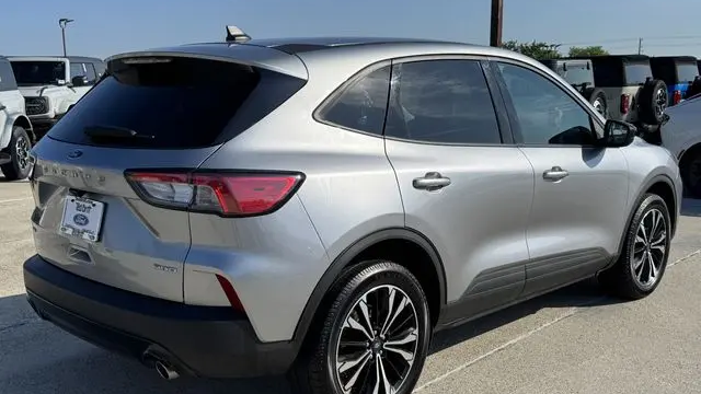 2021 Ford Escape SE