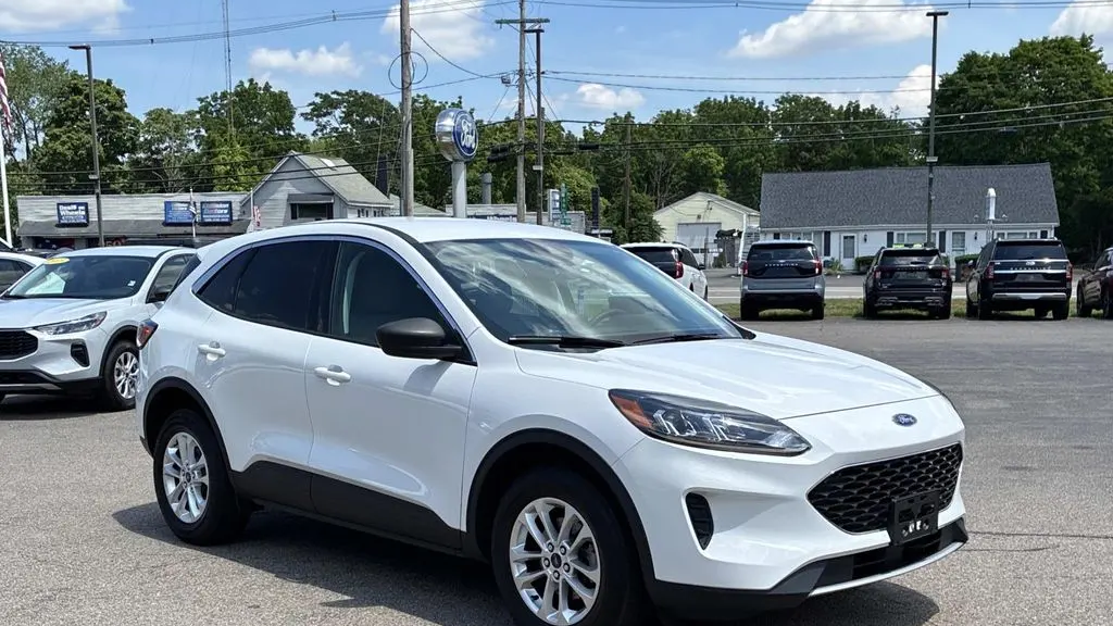 2022 Ford Escape SE