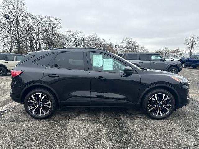 2022 Ford Escape - $20,625