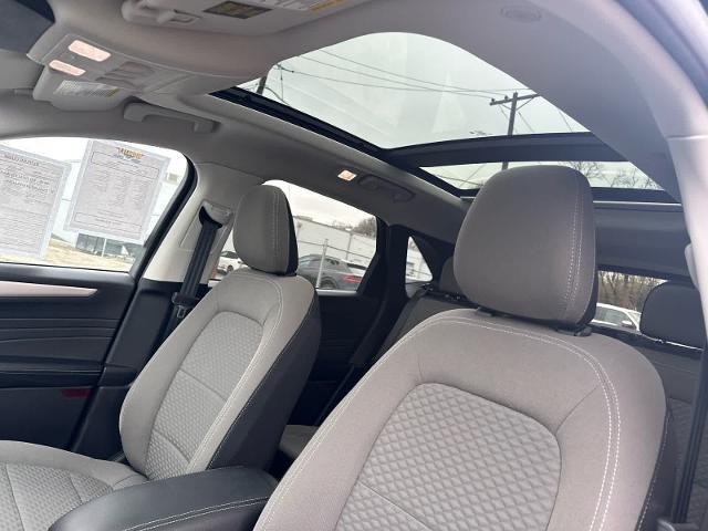 2022 Ford Escape - $20,625