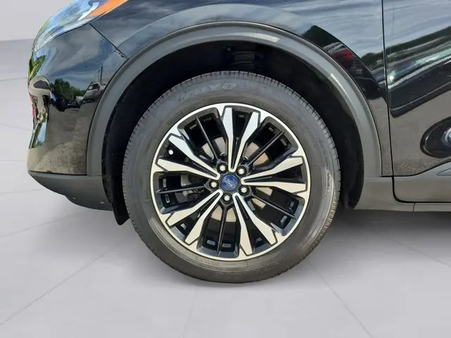 2022 Ford Escape - $19,900