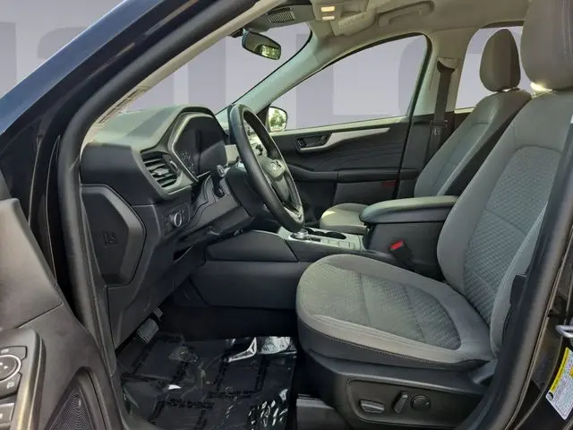 2022 Ford Escape - $19,900