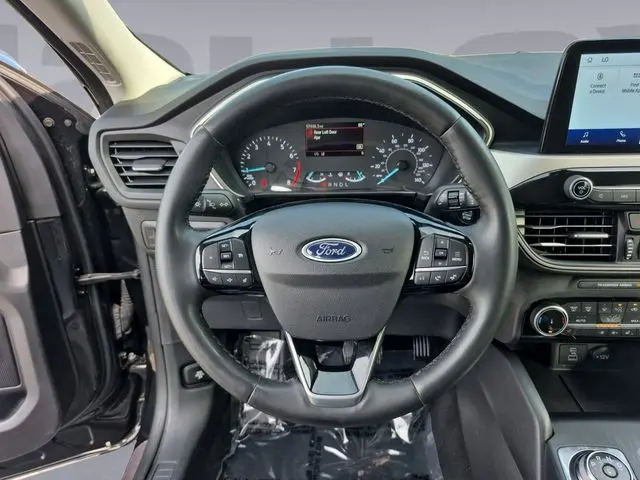 2022 Ford Escape - $19,900