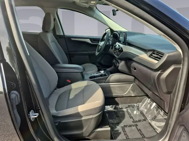 2022 Ford Escape - $19,900