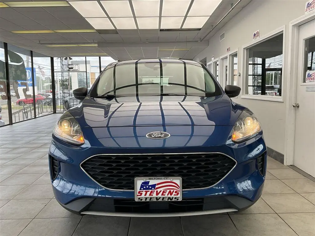 2022 Ford Escape - $19,495