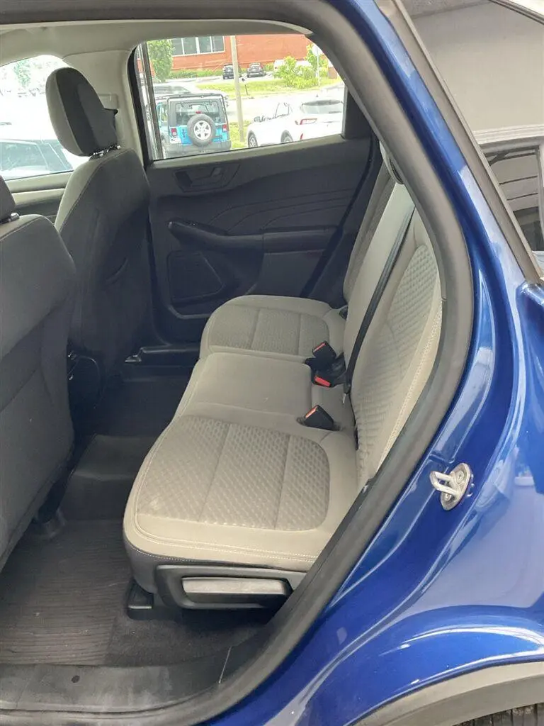2022 Ford Escape - $19,495