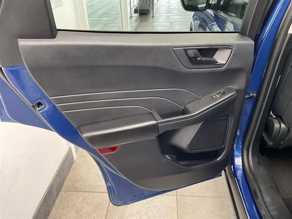 2022 Ford Escape - $19,495