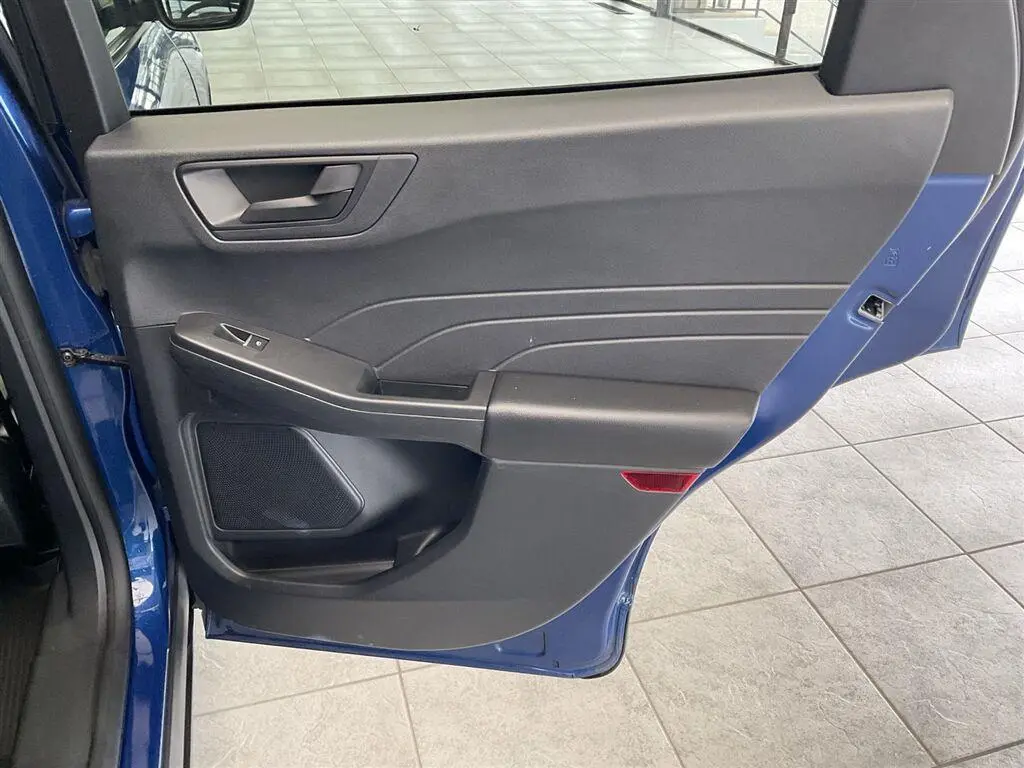 2022 Ford Escape - $19,495