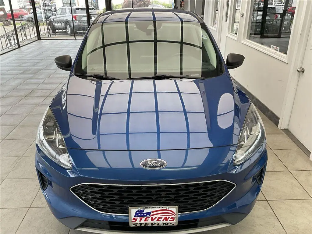 2022 Ford Escape - $19,495