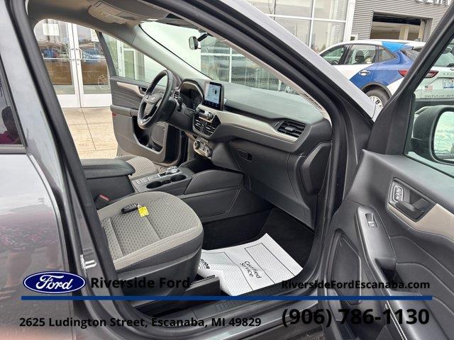 2022 Ford Escape - $25,995
