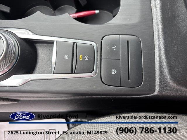 2022 Ford Escape - $25,995