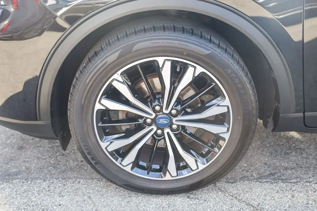 2022 Ford Escape - $15,495