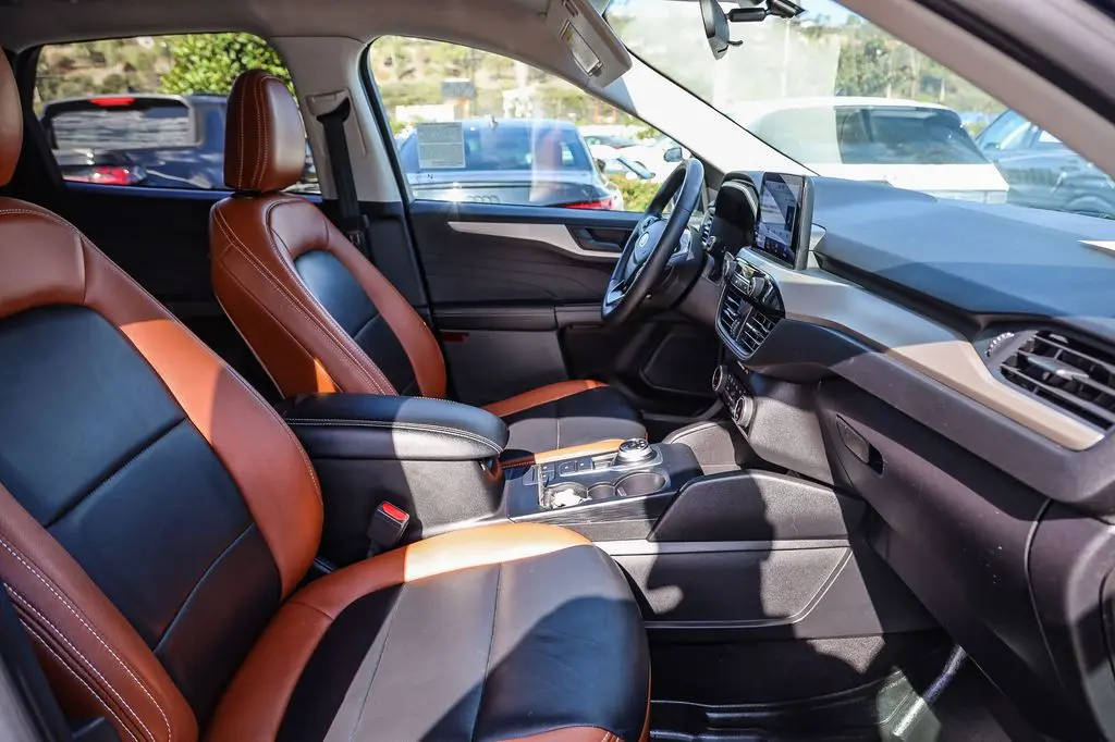 2022 Ford Escape - $15,495