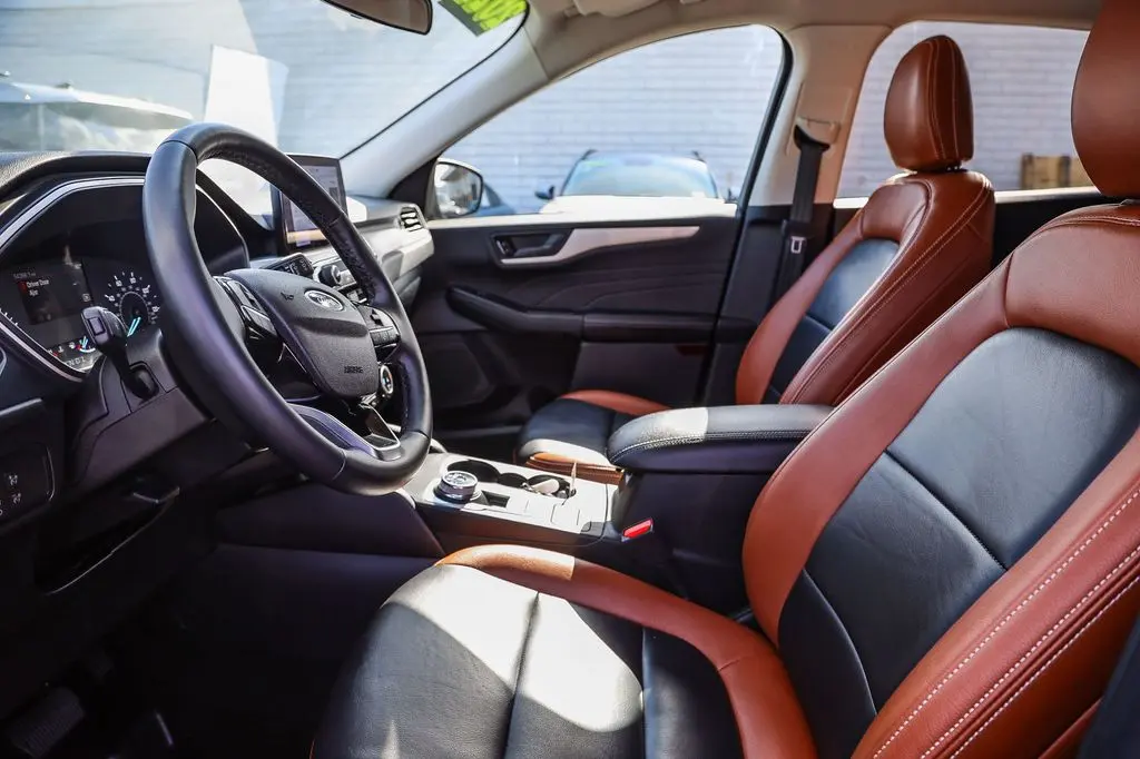 2022 Ford Escape - $15,495