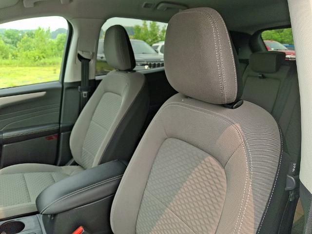 2022 Ford Escape - $21,990