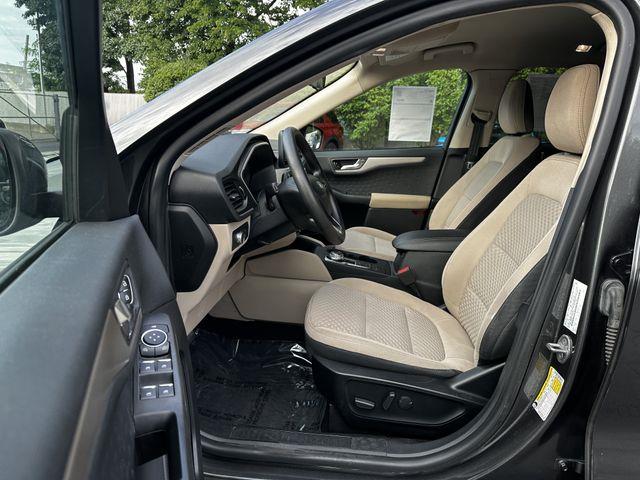 2020 Ford Escape - $15,200