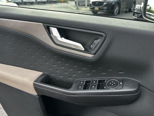 2020 Ford Escape - $15,200