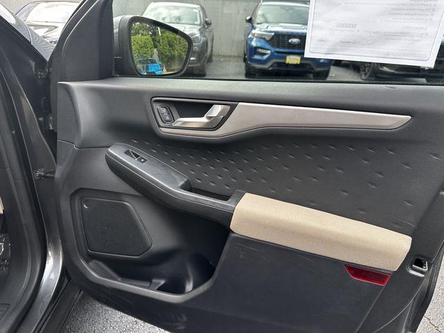 2020 Ford Escape - $15,200