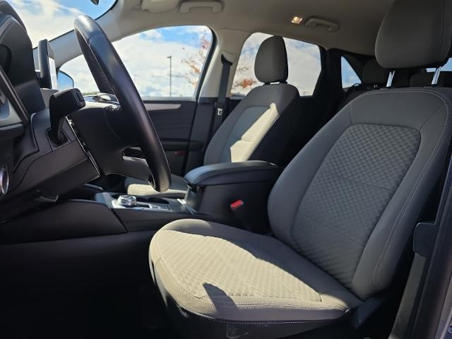 2022 Ford Escape - $15,000
