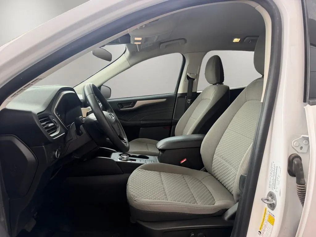 2022 Ford Escape - $15,000