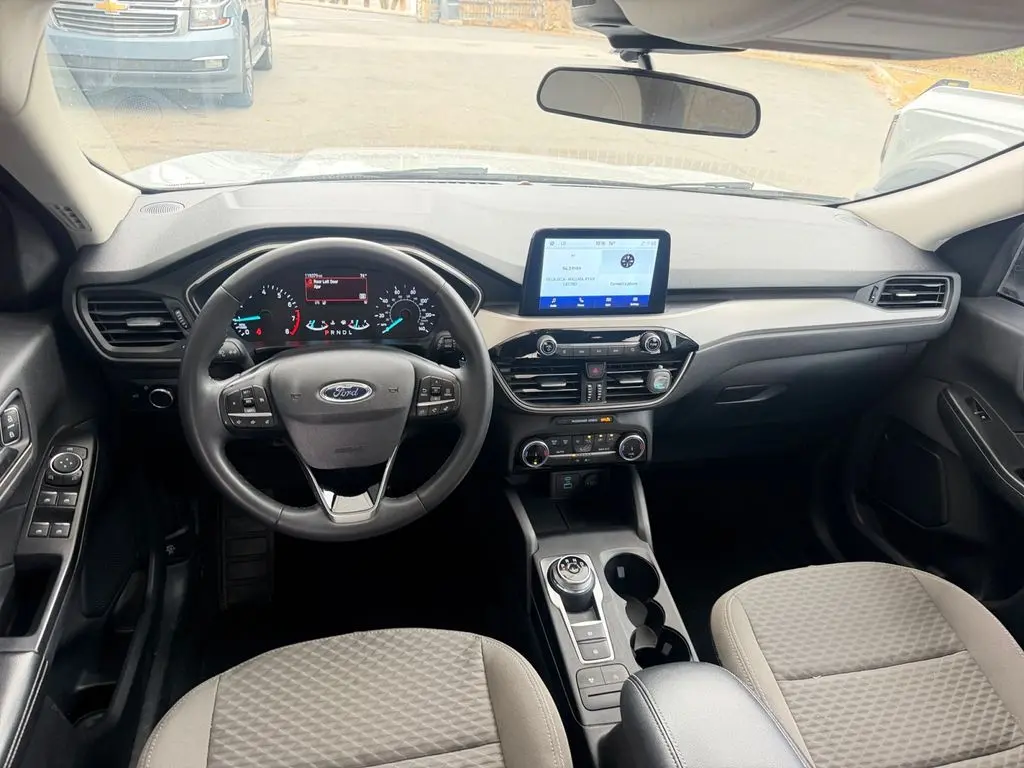 2022 Ford Escape - $15,000