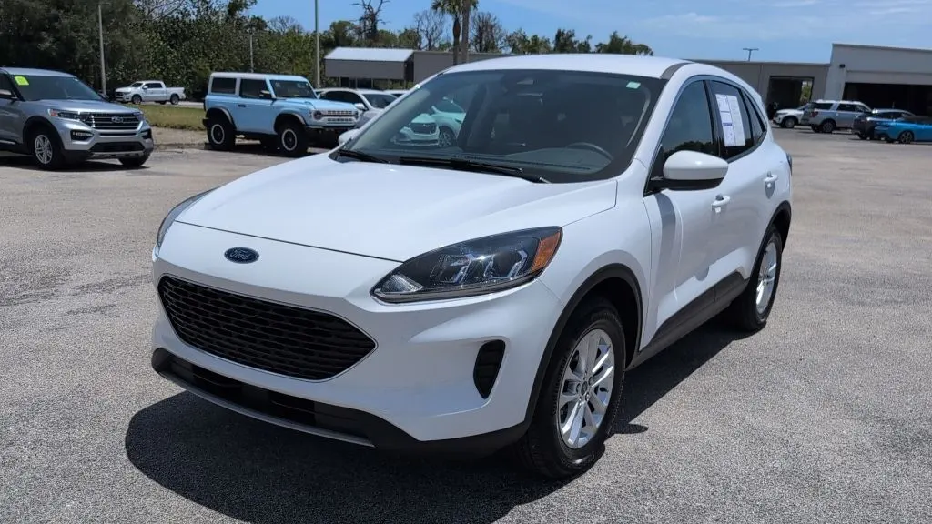 2020 Ford Escape SE